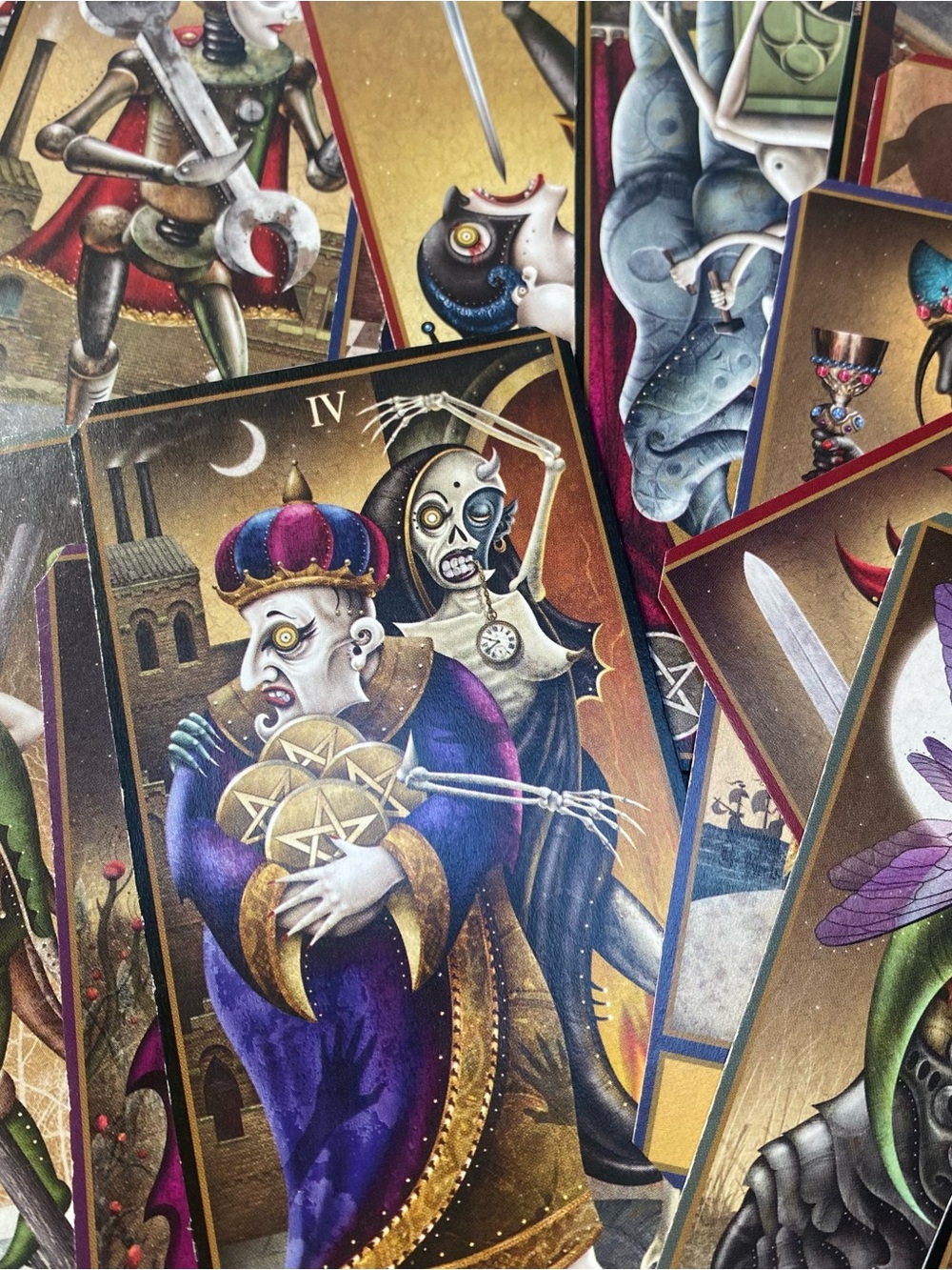Tarot Deviant Moon Tarot by Patrick Valenza